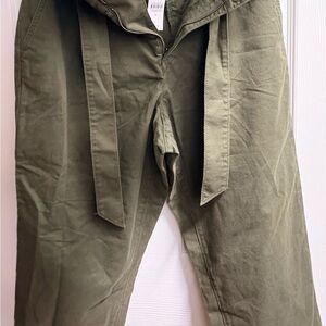LOFT Women’s Olive Green High Waisted Paper Bag Trousers w/ removable belt (NWT)